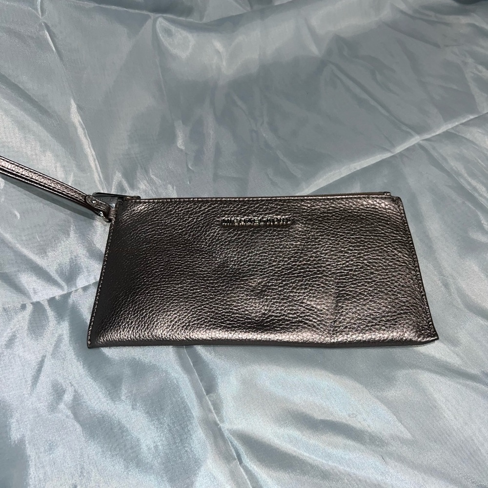 MICHAEL Michael Kors Metallic Silver Wrislet